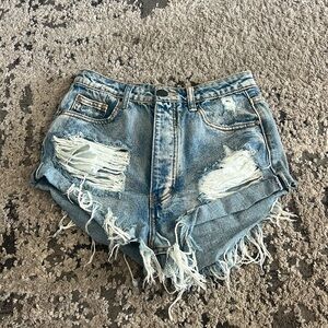 Size small women’s jean shorts! Never worn! super cute and stylish - high rise